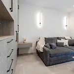 Gabi- New , 5 Min Walk From Diocletian S Palace ספליט