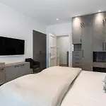 Gabi- New , 5 Min Walk From Diocletian S Palace דירה