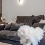 Gabi- New , 5 Min Walk From Diocletian S Palace ספליט