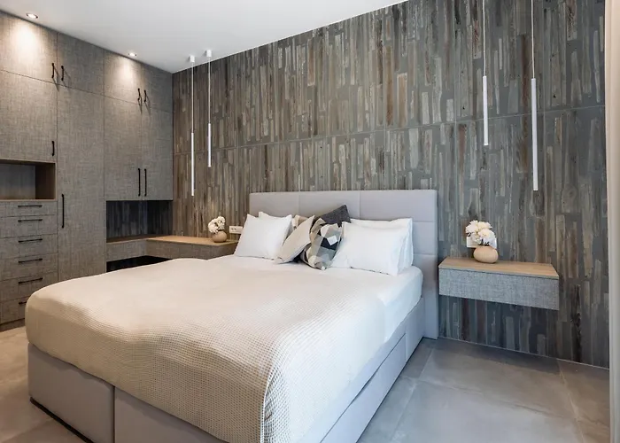 Gabi- New , 5 Min Walk From Diocletian S Palace Апартаменты *