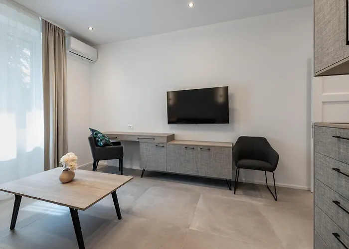 Апартаменты Gabi- New , 5 Min Walk From Diocletian S Palace *