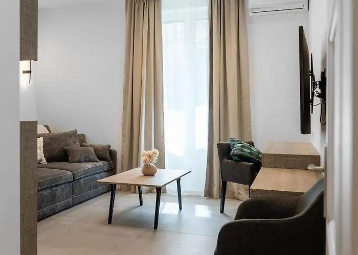 Апартаменты Gabi- New , 5 Min Walk From Diocletian S Palace Сплит