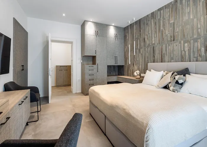 Апартаменты Gabi- New , 5 Min Walk From Diocletian S Palace