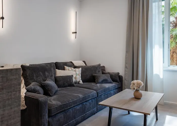 Апартаменты Gabi- New , 5 Min Walk From Diocletian S Palace