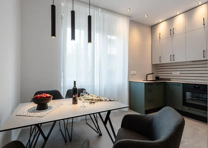 Gabi- New , 5 Min Walk From Diocletian S Palace Сплит